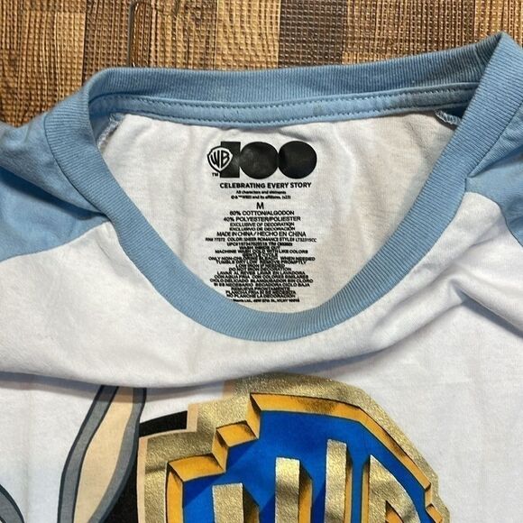 Warner Bros. 100th celebration Bugs Bunny oversize crop woman’s T-shirt size M - Picture 6 of 9